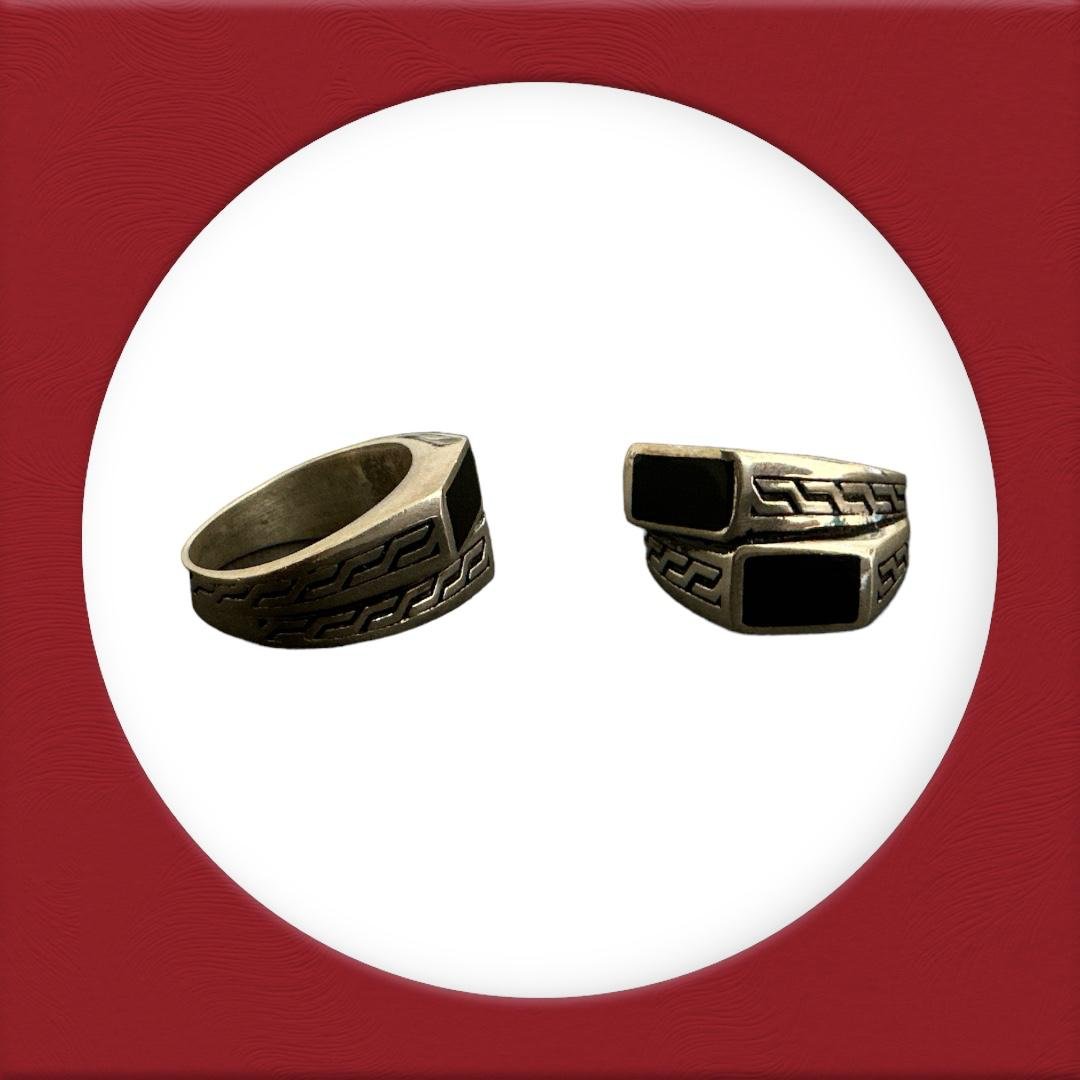 Antique Black Stone Two-Finger Men’s Ring