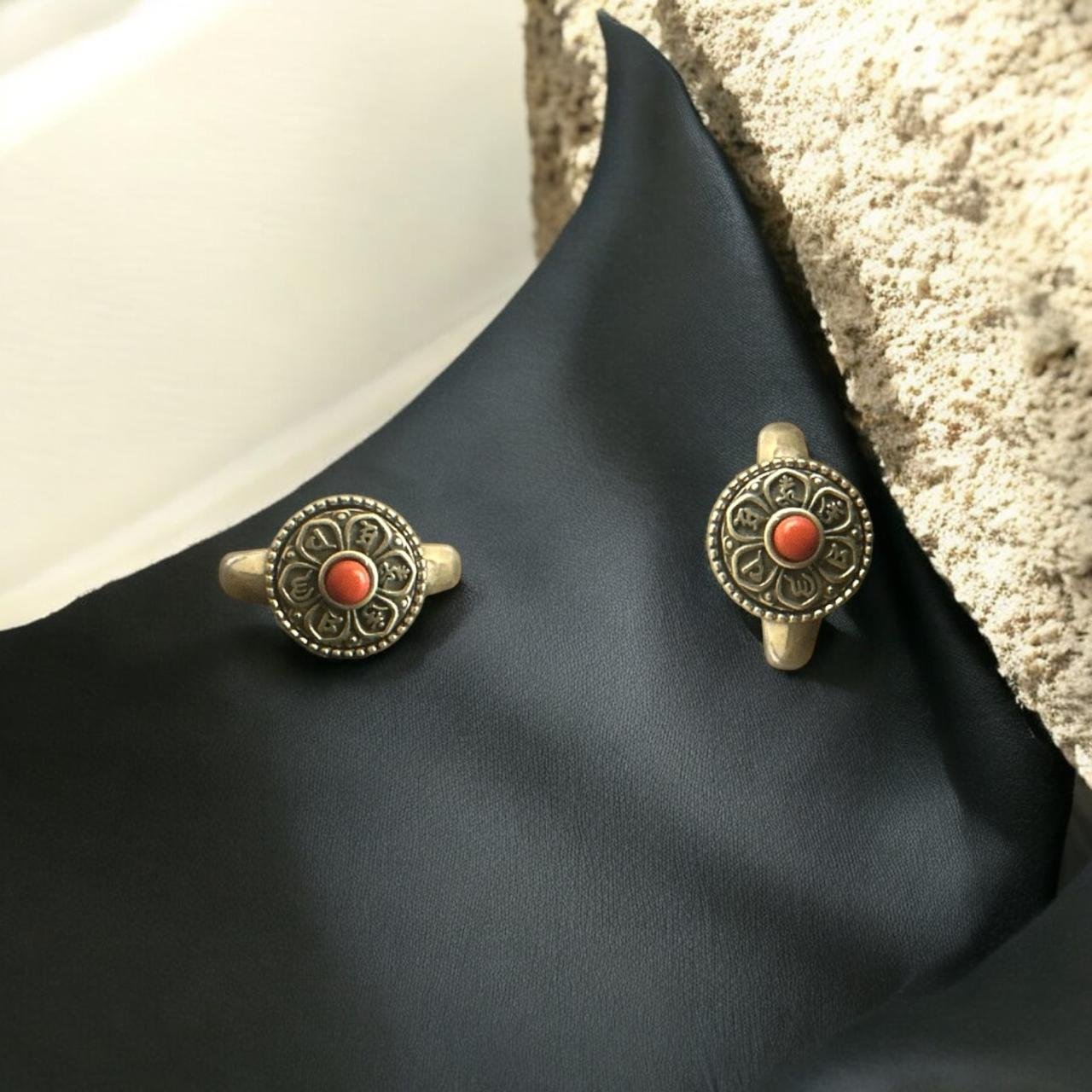 Antique Flower Design Orange Stone Spinner Men’s Ring