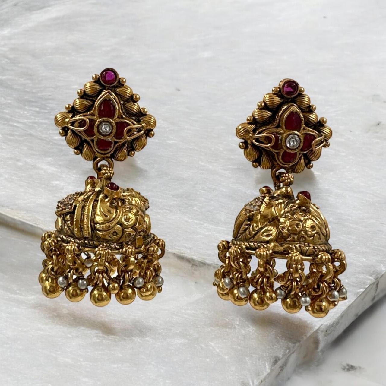 Antique Gold Finish White & Red Stone Buttalu Hangings