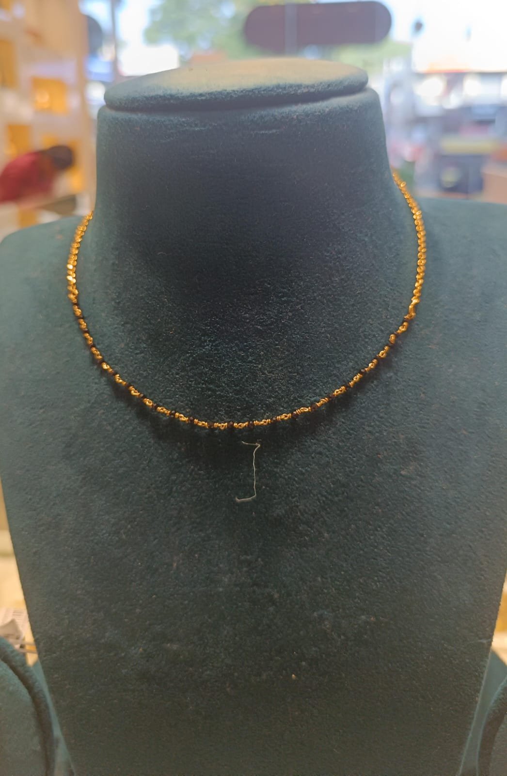 Black Beads Gold Polish Chain