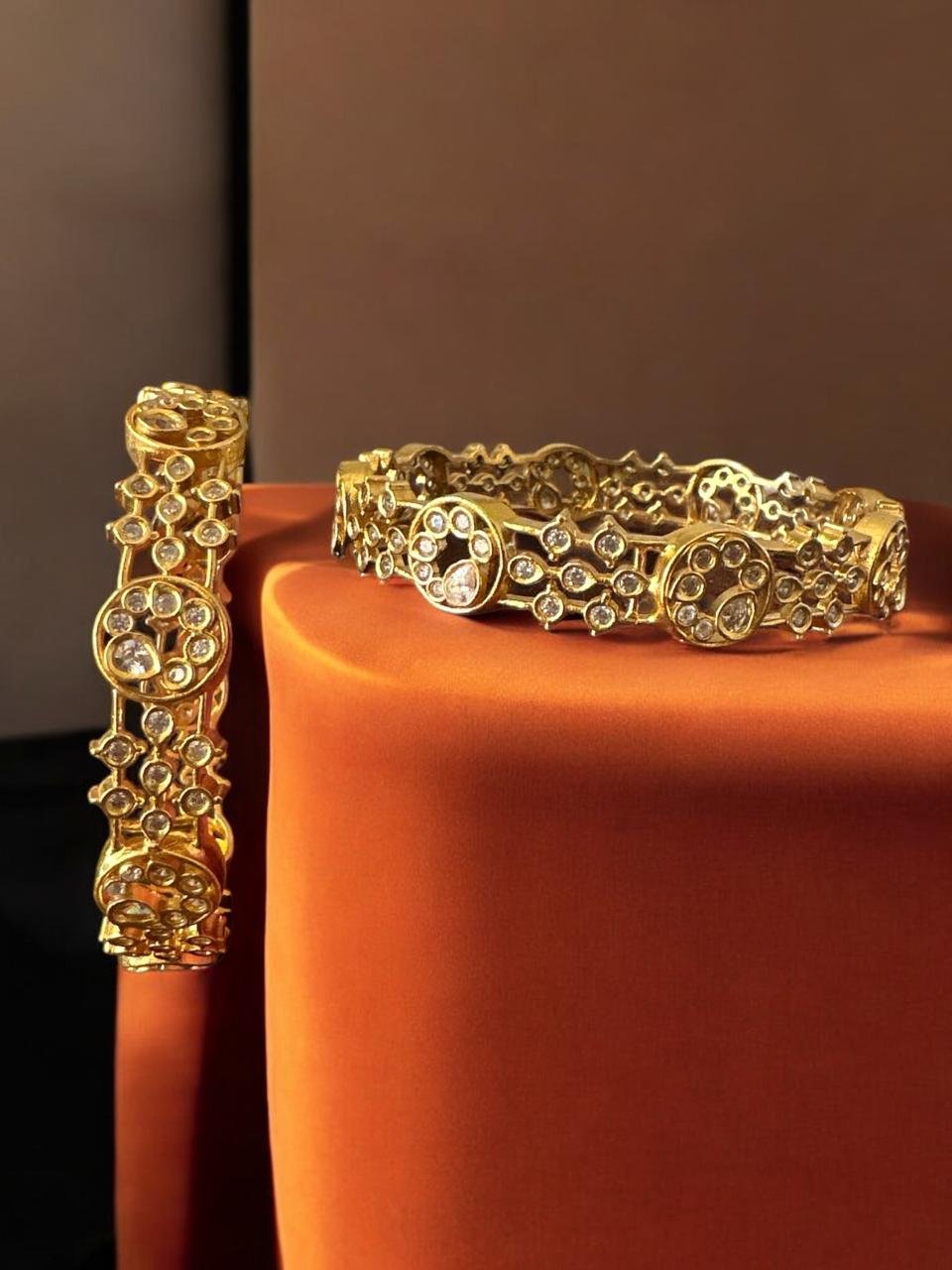 Cz stones 3lines brode  bangles