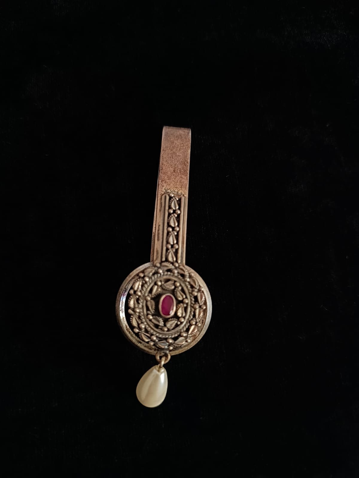 Flower Ruby & Pearl Key Chain