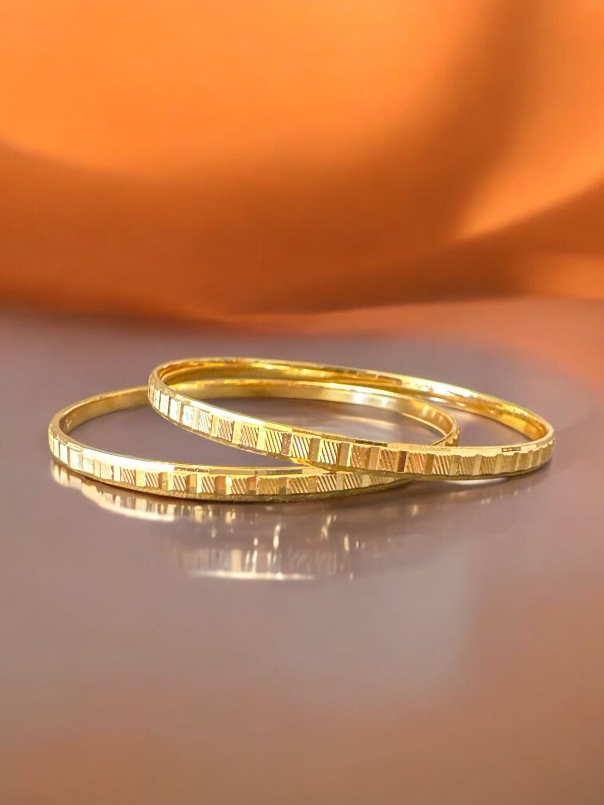 Gold polish plin bangles