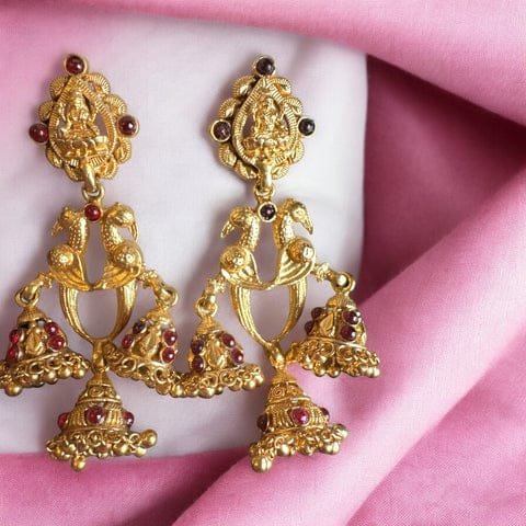 Laxmi Devi Red Pota Stone Peacock 3-Buttalu