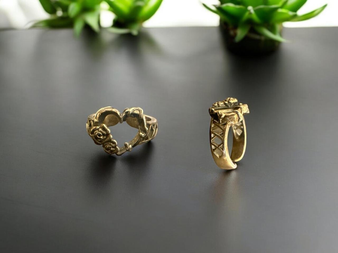 Love Shape Men’s Finger Ring