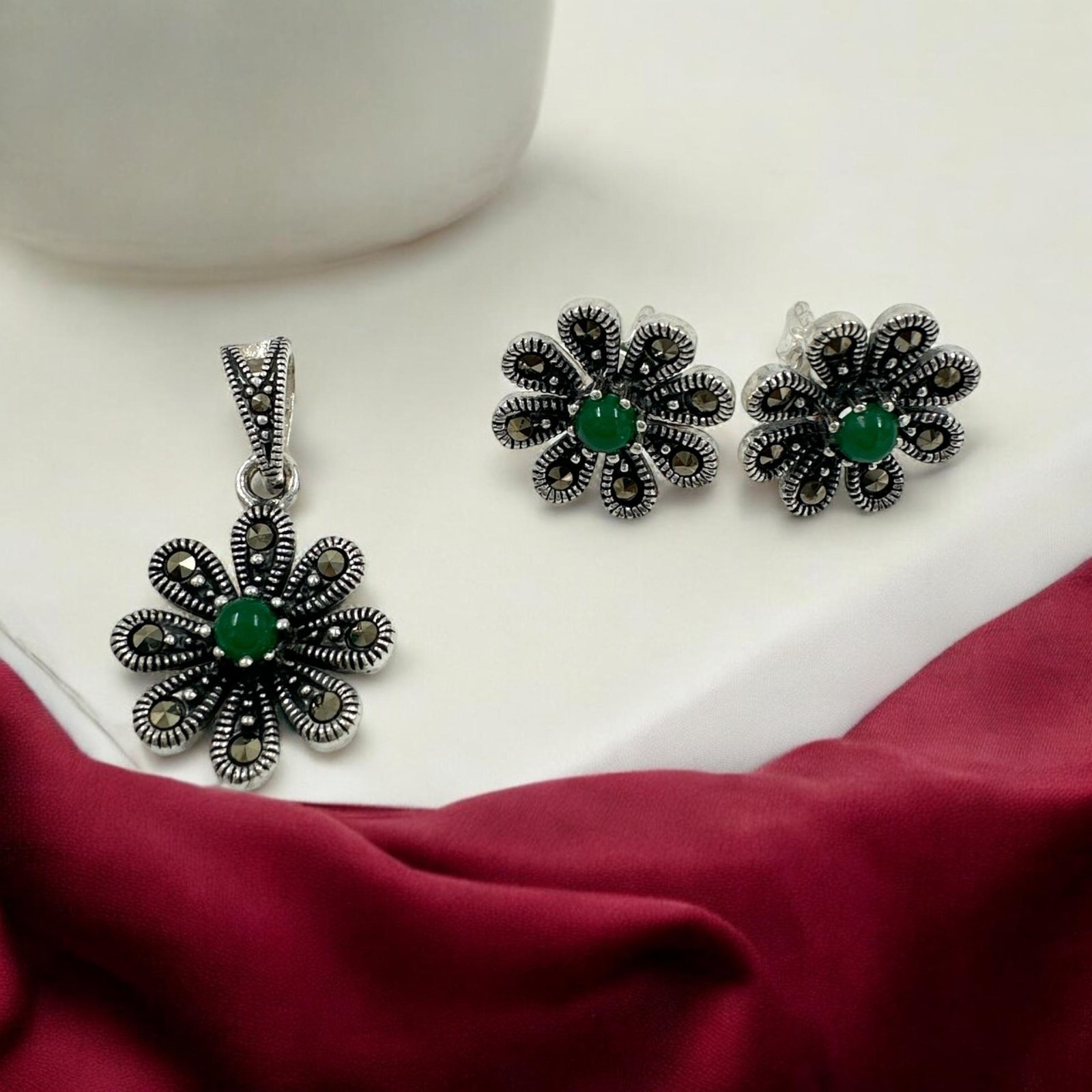 Marker stones and green stone with  silver polish pendent set