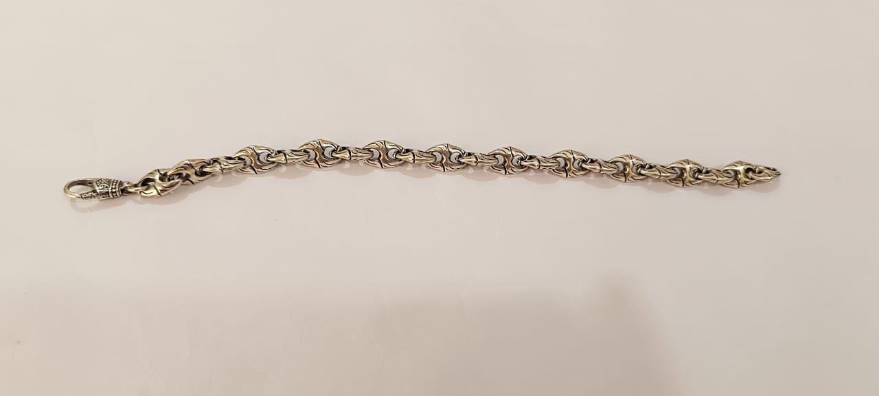 Men's bracelet with silver polish