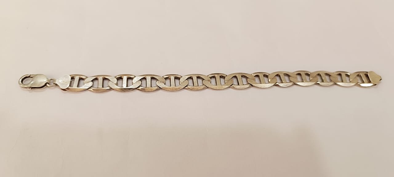 Men's bracelet with silver polish