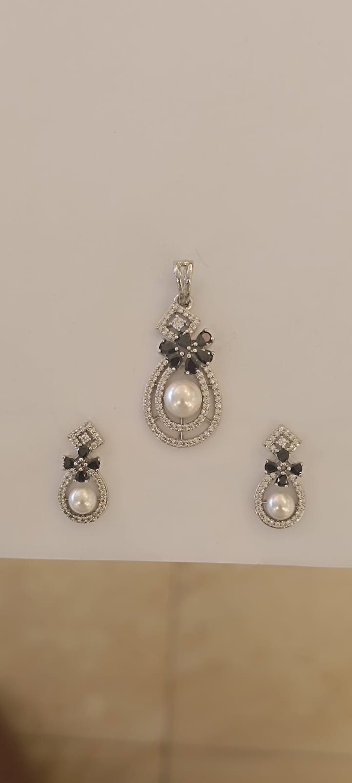 Premium cz stones and black stones with solver polish pendent set