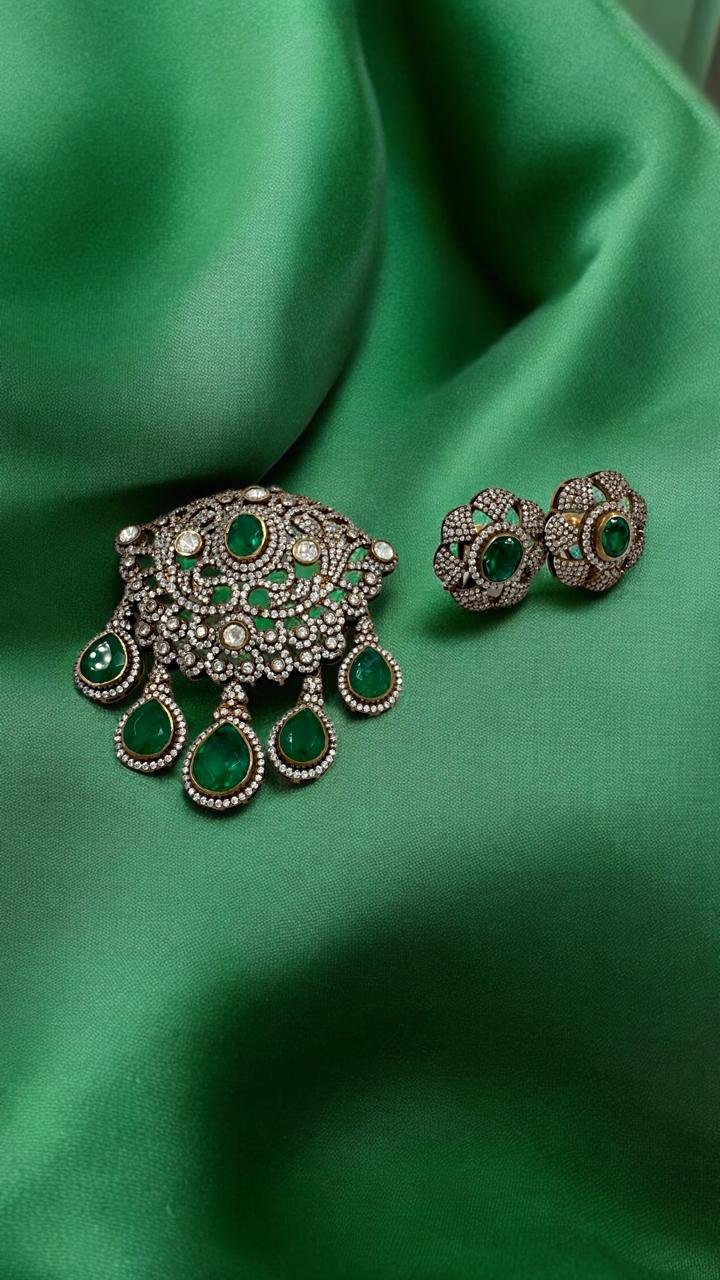 Premium cz stones with  green  big stones with Victoria pendent  set  and  Victoria polish