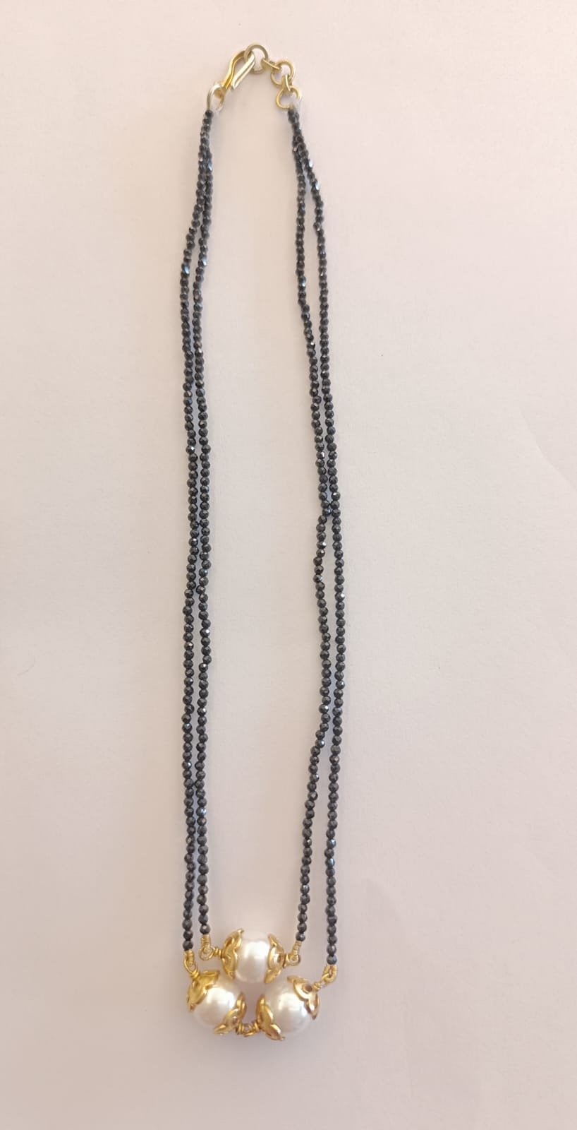 Water pearls pendent with 2  lins black beads chain